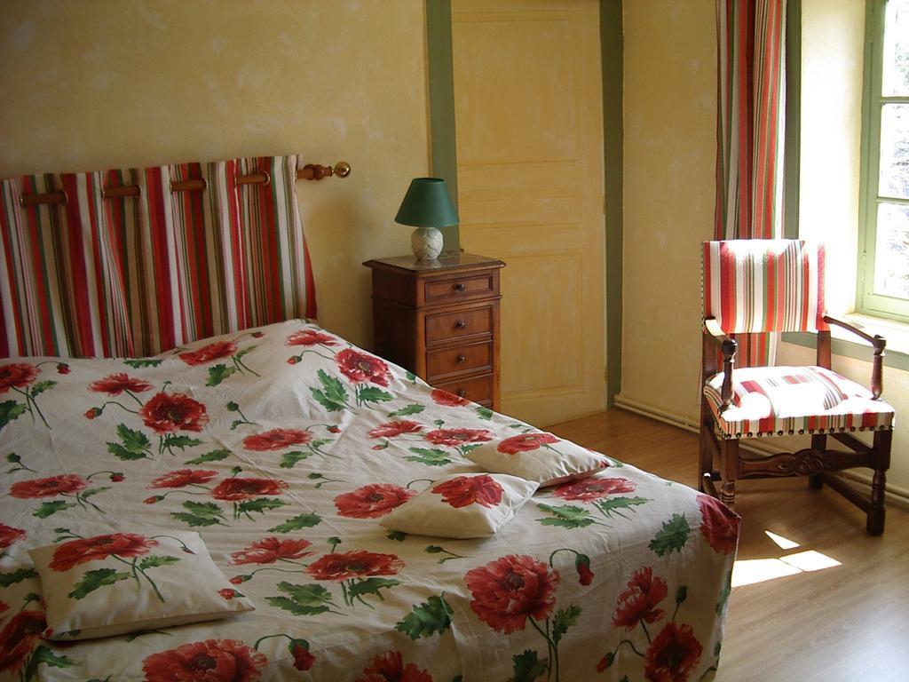 Maison D'Hotes De La Verriere Les Ardillats Cameră foto