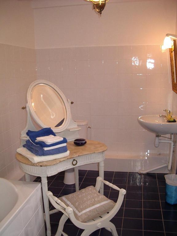 Maison D'Hotes De La Verriere Les Ardillats Cameră foto